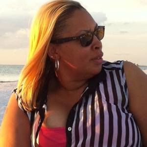 Meet your Posher, Nefela